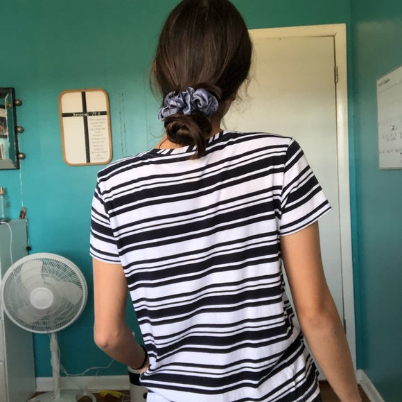 Top - Picture 2 of 2